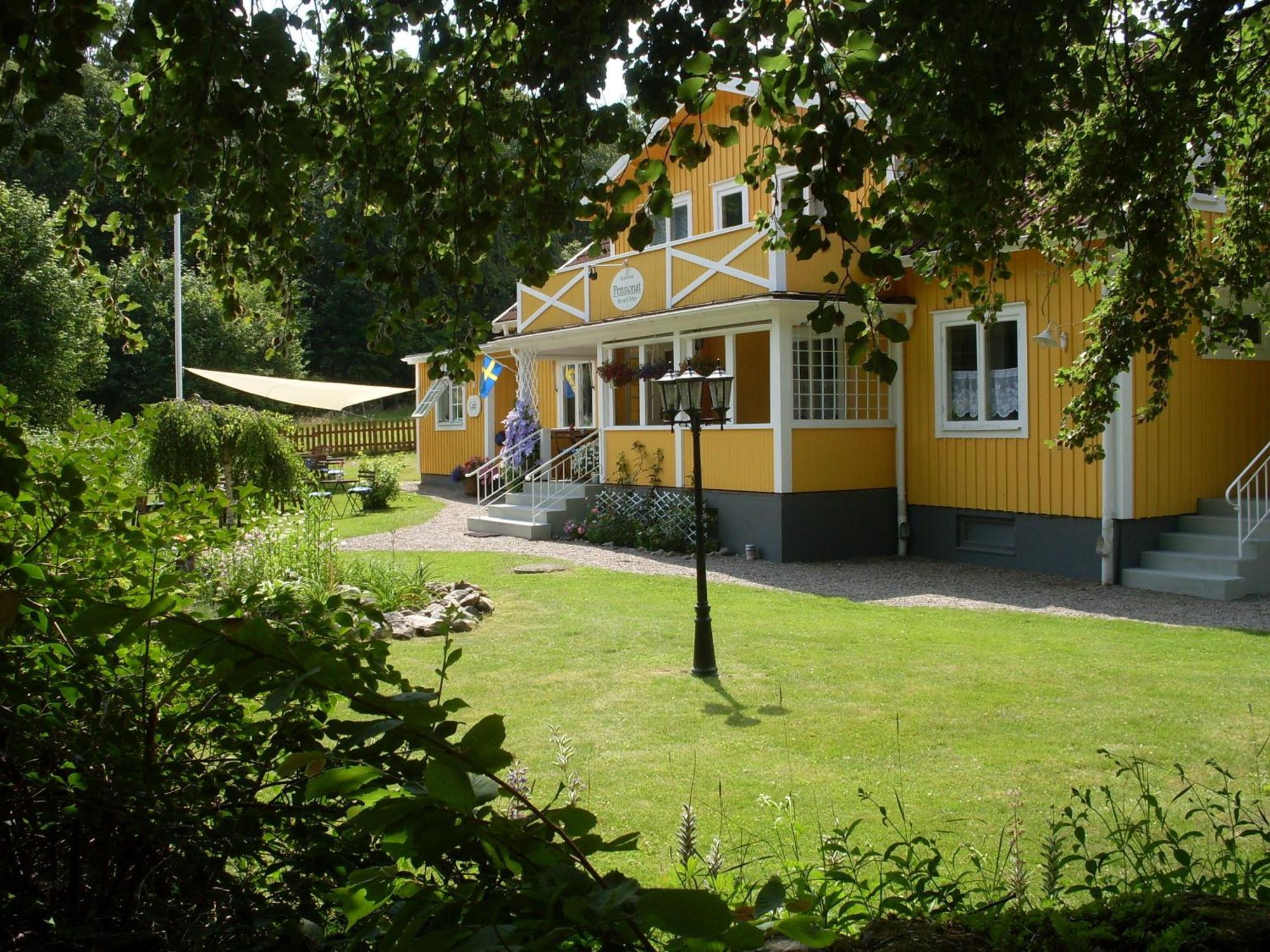 Hotel & Pensionat Bjoerkelund Stenbrohult  Eksteriør bilde